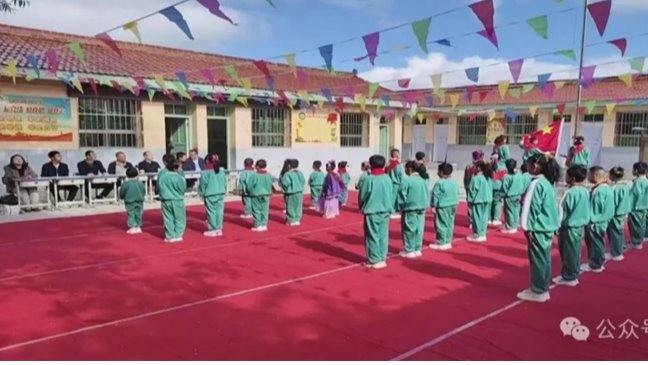 情暖六一 爱心助学——必赢官方(中国)总部驻村工作队开展“六一”慰问活动